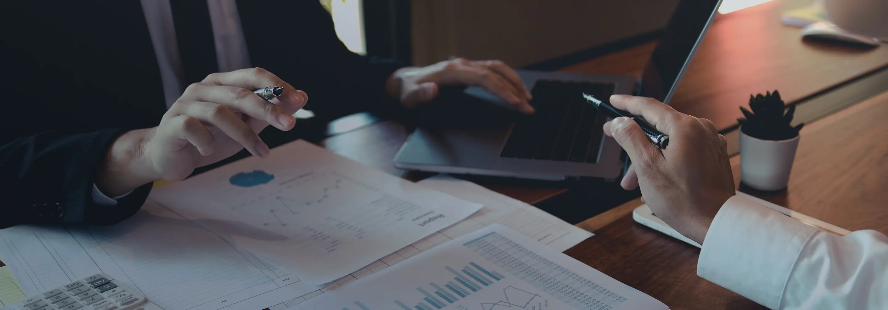 About Us 私たちについて