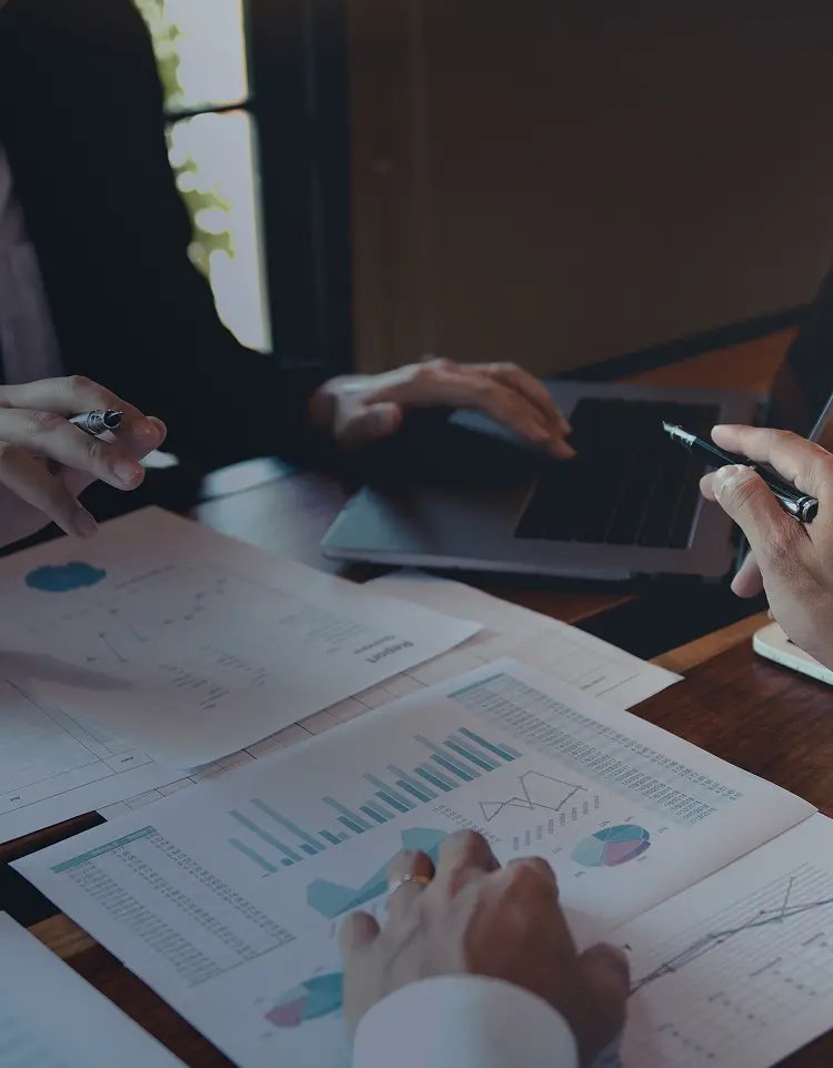 About Us 私たちについて