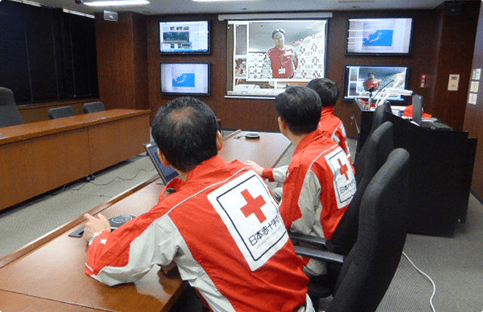 国内、海外を問わず施設間での情報伝達に活用。災害発生時の連絡ツールとしても活躍