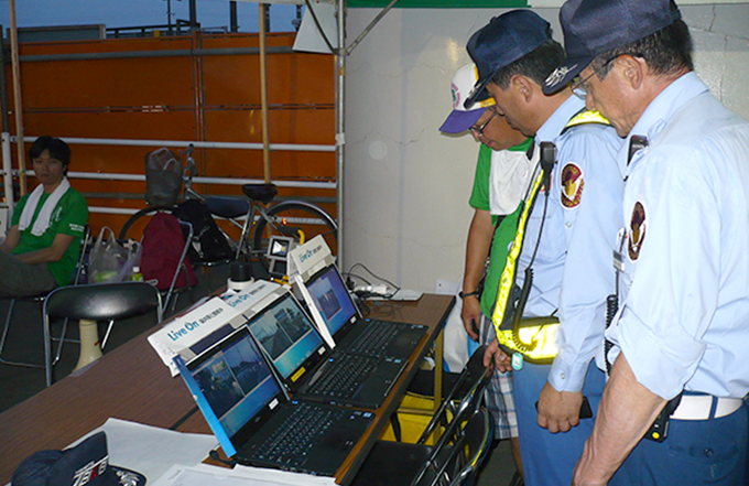 花火大会の会場近辺の混雑状況を遠隔モニタリング、的確な状況把握で混雑緩和を促進