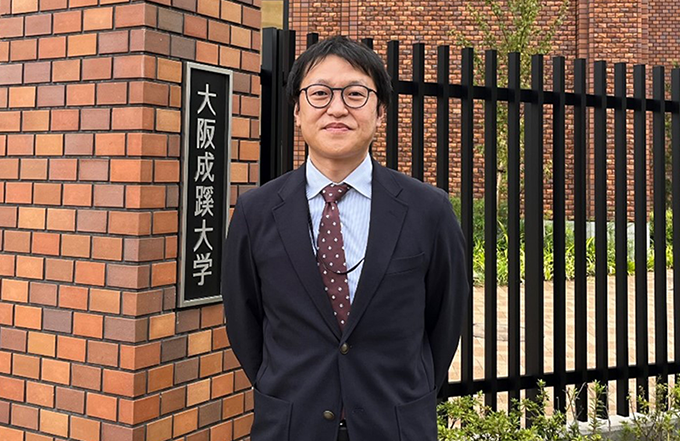 公衆衛生看護学演習でウェアラブルカメラを用いてロールプレイング演習を実施。オンデマンド教材としても活用。